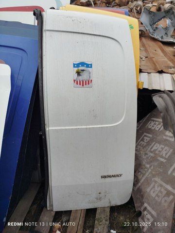 Задняя правая дверь 7751478141 RENAULT