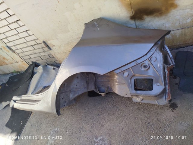Крыло заднее левое 781010003R RENAULT