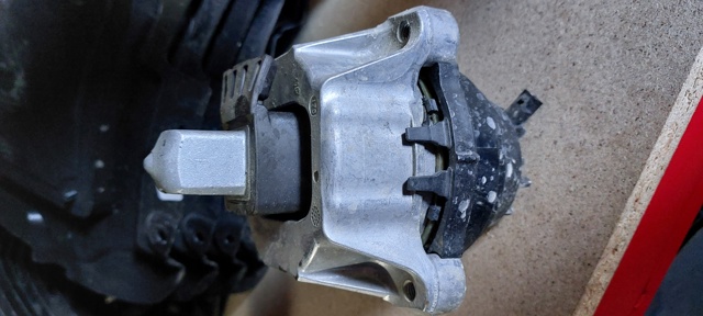 22119846461 BMW купить в Николаев