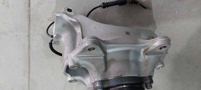 BMW 31216882597 Цапфа передняя левая в наличии Киев