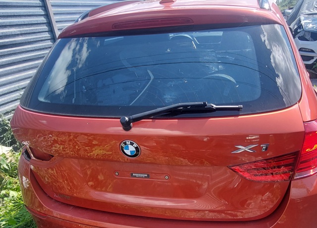 Задняя ляда 41002993152 BMW