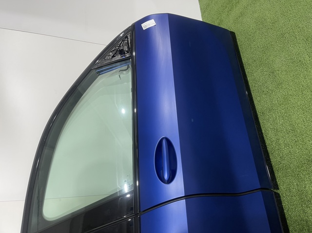 Пассажирская передняя дверь 41518738556 BMW