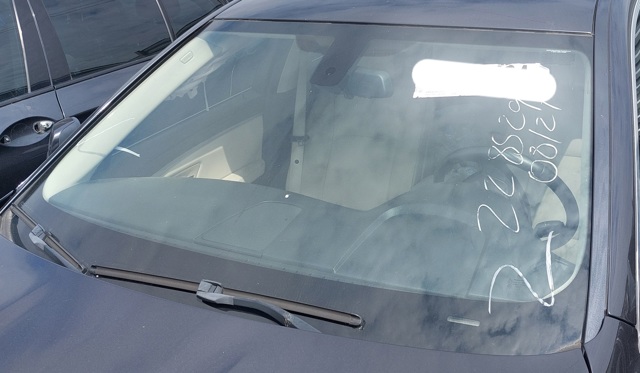 BMW 51317333827 Лобовое стекло в наличии Киев