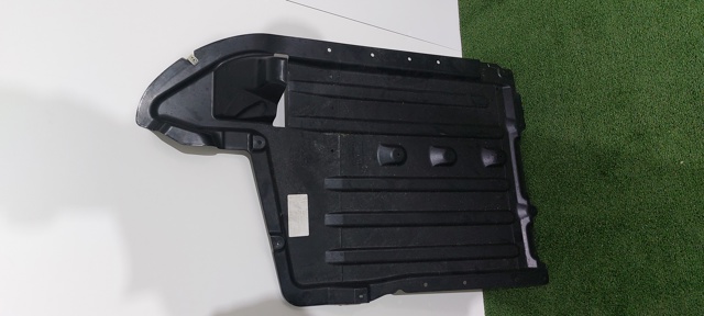 51759478892 BMW Защита днища, средняя часть купить в Украина