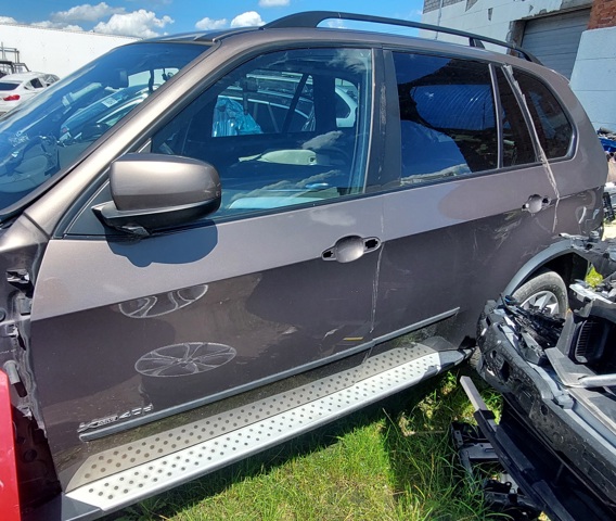 Подножка левая 51777163555 BMW