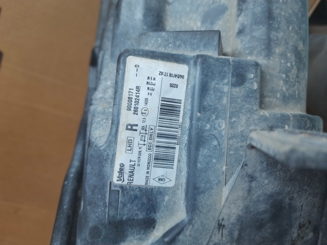 260102414R RENAULT Правая фара купить в Черкассы