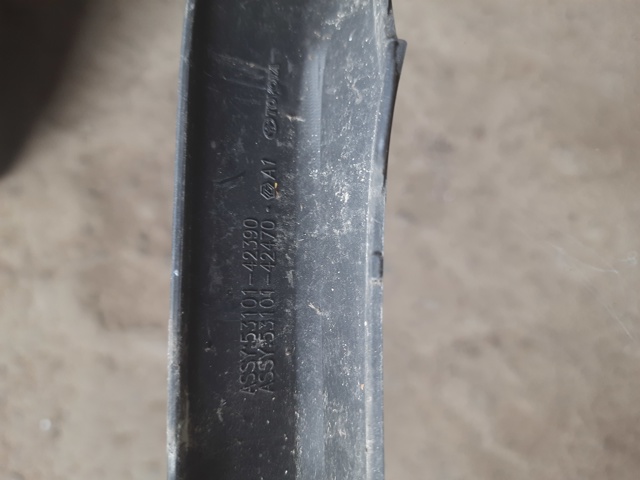 5310142470 TOYOTA Решетка радиатора купить в Киев