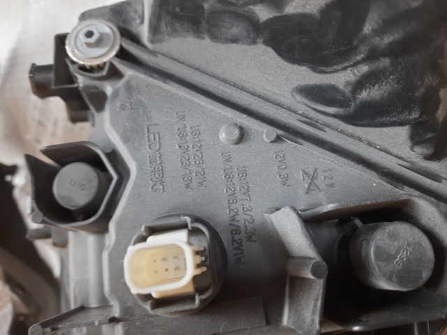 8114578280 TOYOTA Правая фара купить в Ужгород