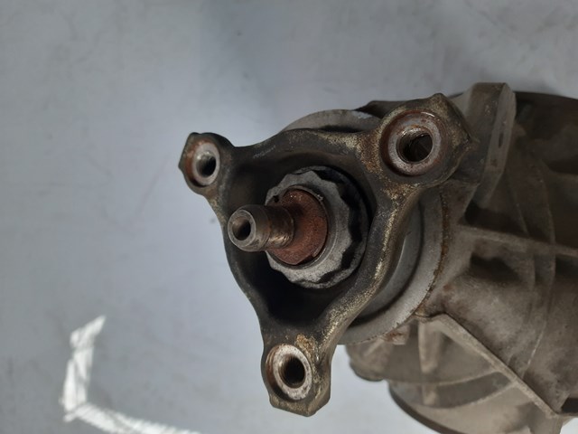 A2133510008 MERCEDES Крышка редуктора заднего купить в Черкассы
