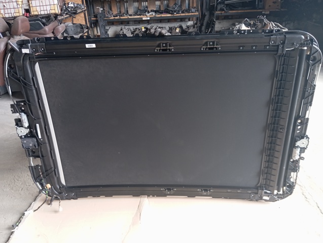 VAG 4M0877041 Рама люка в наличии Ужгород
