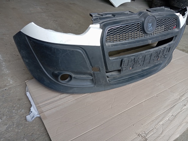 FIAT 735525449 Передний бампер в наличии Полтава