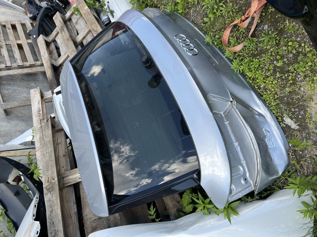4M0827445 VAG купить в Николаев