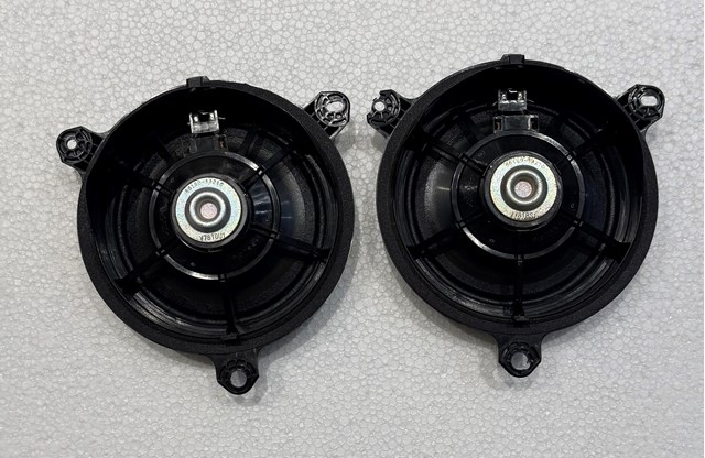 TOYOTA 861601A210 Динамик передней двери в наличии Винница
