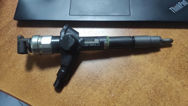 Клапанная форсунка DCRI105650 DENSO