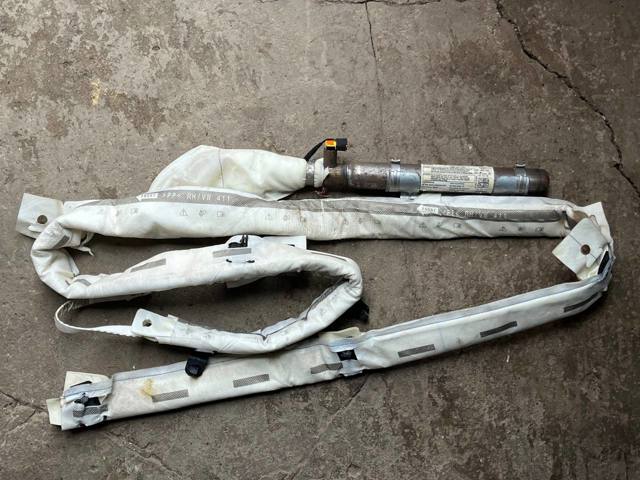 VAG 561880742 Шторка боковая, правая в наличии Запорожье