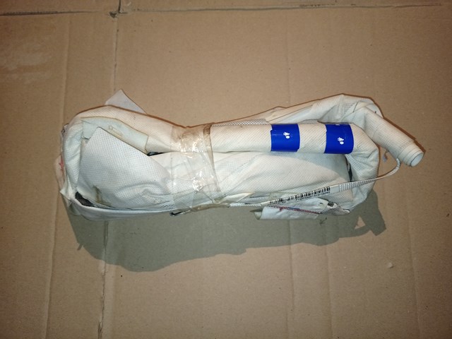 AIRBAG, шторка боковая правая 8K0880742F VAG