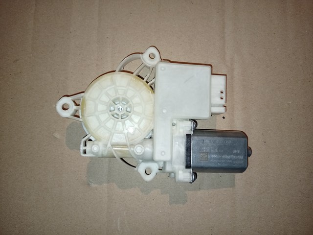 Мотор стеклоподъемника двери передней, левой 9450069 BMW