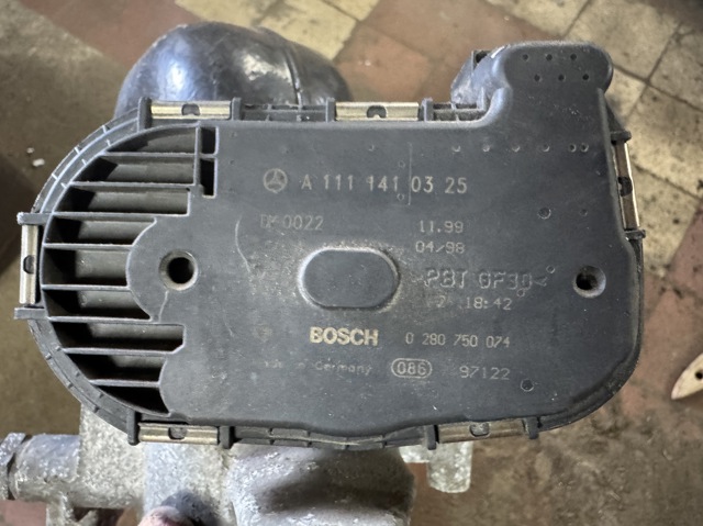 MERCEDES A1111410325 Дроссельная заслонка в наличии Житомир