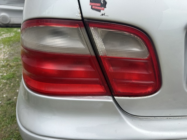 Задняя левая внутренняя фара A2088200564 MERCEDES