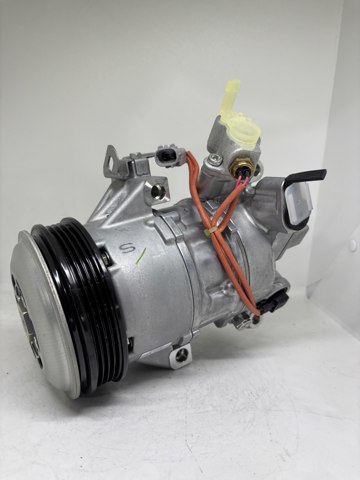 8831052551 TOYOTA Компрессор кондиционера купить в Ровно