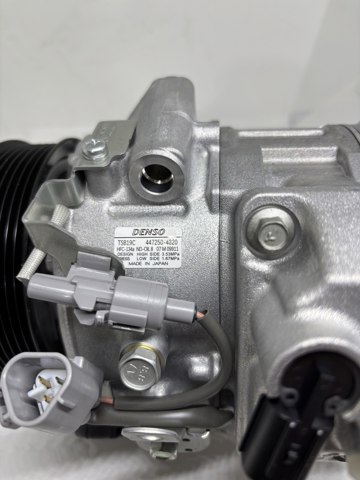 8832006190 TOYOTA Компрессор кондиционера купить в Житомир