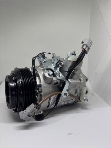 TOYOTA 8832050101 Компрессор кондиционера в наличии Днепр