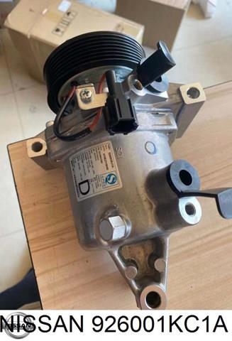 Компрессор кондиционера 926001KC1A NISSAN
