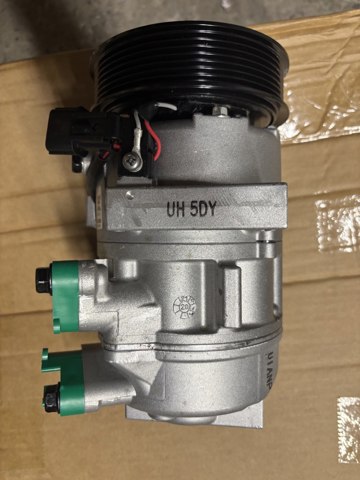 HYUNDAI 97701D7500 Компрессор кондиционера в наличии Черкассы