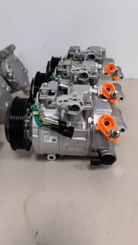 Компрессор климатической установки F2GH19D629AB FORD