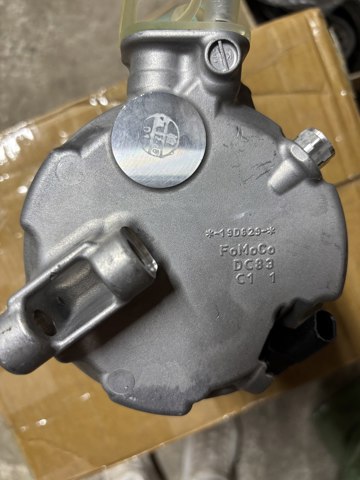 FORD L1MZ19703G Компрессор кондиционера в наличии Одесса