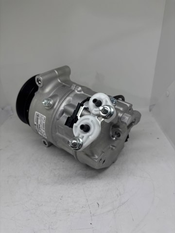 Насос кондиционера LR010723 LAND ROVER