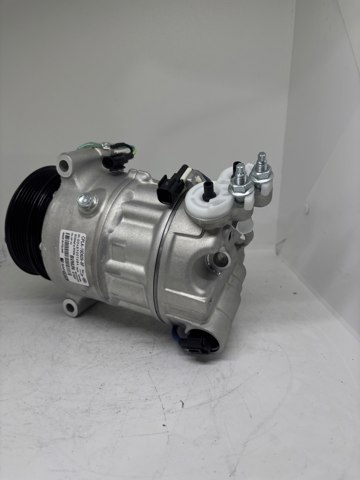 LAND ROVER LR013934 Компрессор кондиционера в наличии Черкассы
