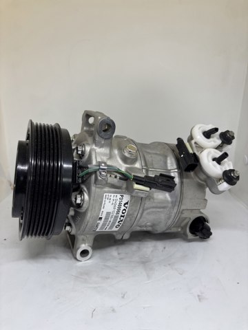 Компрессор кондиционера P31469966 VOLVO