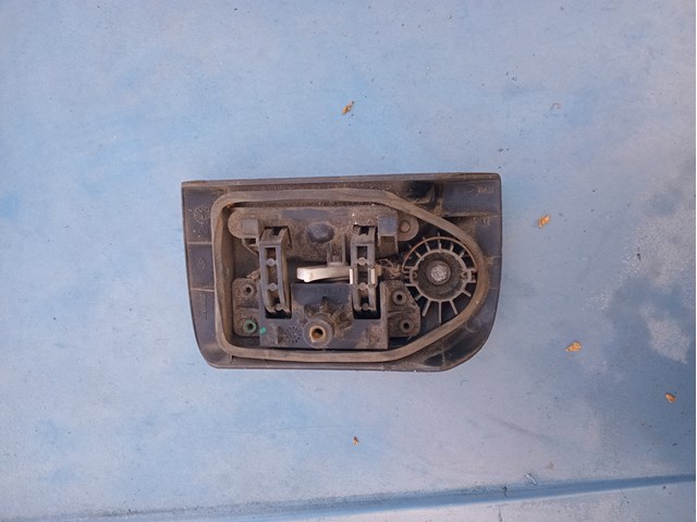 RENAULT 7700303588 Ручка двери задней (распашной) левая наружная в наличии Ужгород