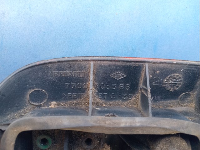 RENAULT 7700303588 Ручка двери задней (распашной) левая наружная в наличии Черновцы