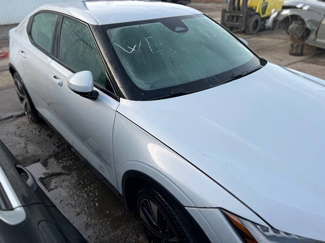 VOLVO 32244597 Стекло правого зеркала заднего вида в наличии Сумы
