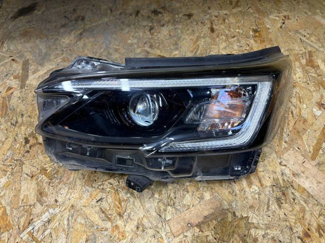 Фара дальнего света в сборе 84002AN11A SUBARU