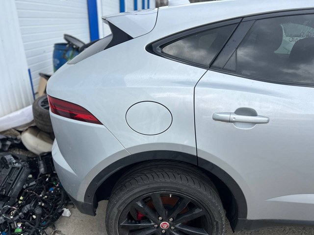 J9C6054 Крыло заднее правое купить Ирпень