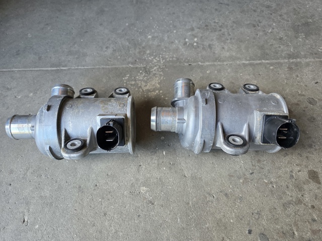 LX6Z8501F FORD Помпа купить в Черновцы