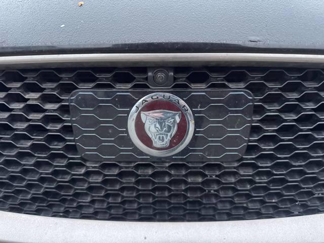 Решетка переднего бампера, центральная T2H7077 JAGUAR
