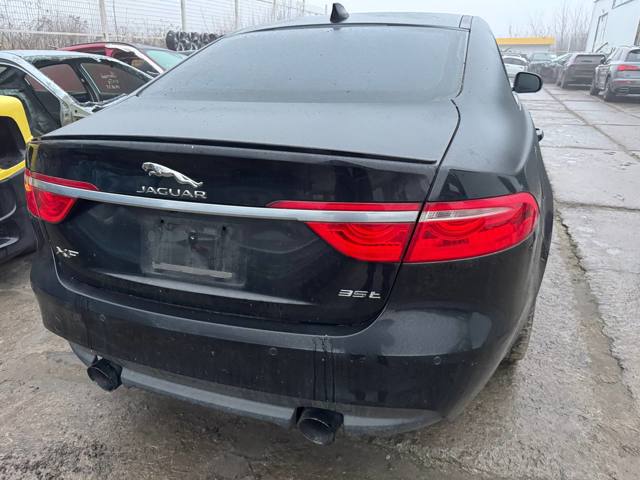 Молдинг крышки багажника T2H8562 JAGUAR