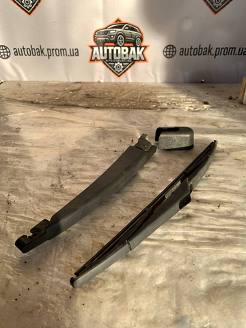 Поводок дворника заднего стекла 1462915 FORD