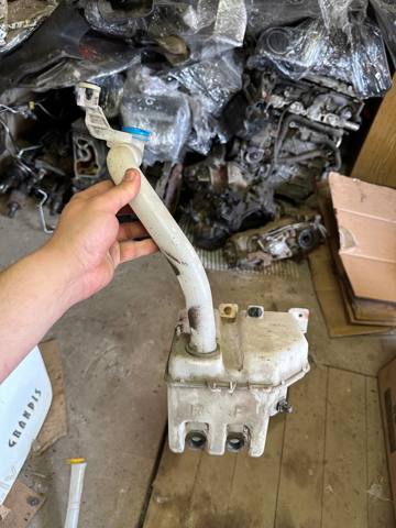 Бачок стеклоомывателя 3845062J01 SUZUKI