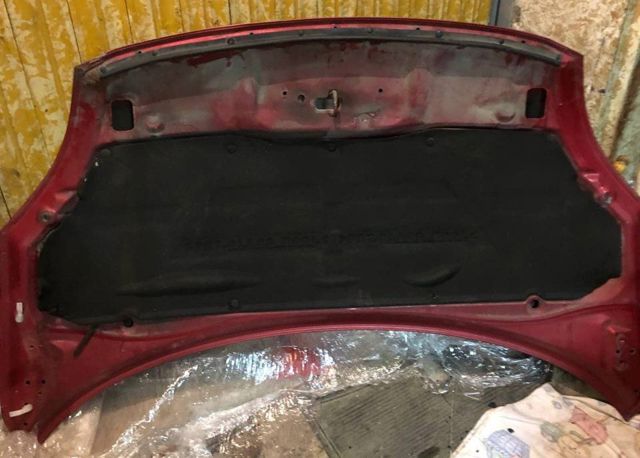 Шумоизоляция капота Suzuki Swift 3 RS
