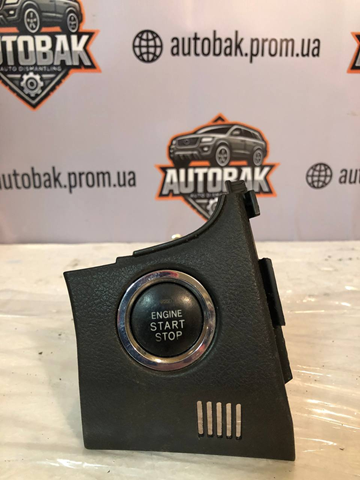 Кнопка старт стоп 8961152020 TOYOTA