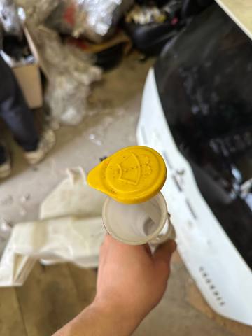 GS1N67480A MAZDA Бачок омывателя купить в Чернигов