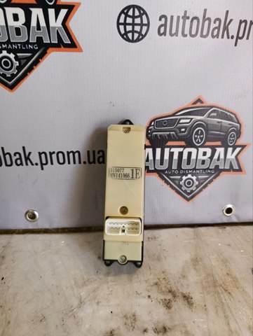 MN141066 MITSUBISHI Кнопочный блок управления стеклоподъемником передний левый купить в Николаев