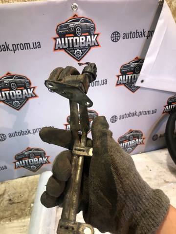 Клапан топливного абсорбера MR507781 MITSUBISHI