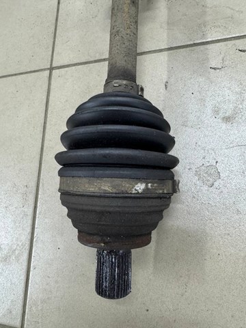 3C0407271AE Полуось (привод) передняя левая купить Черновцы