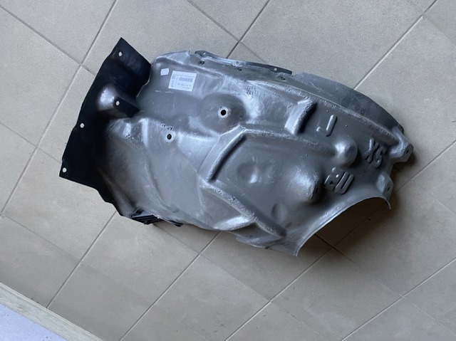 51717356824 BMW Подкрылок крыла переднего правый задний купить в Чернигов